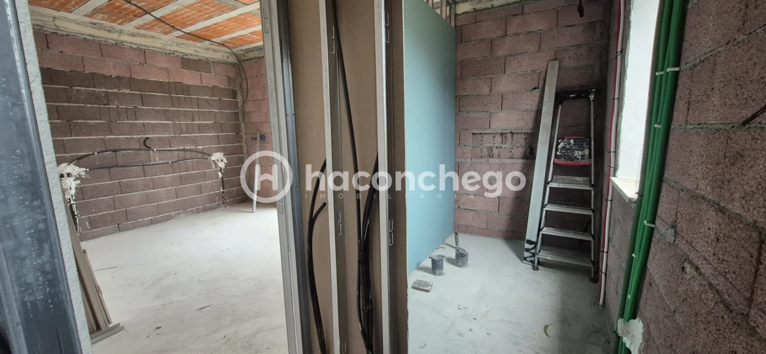 Moradia T2 para Venda em Lijo Foto 38