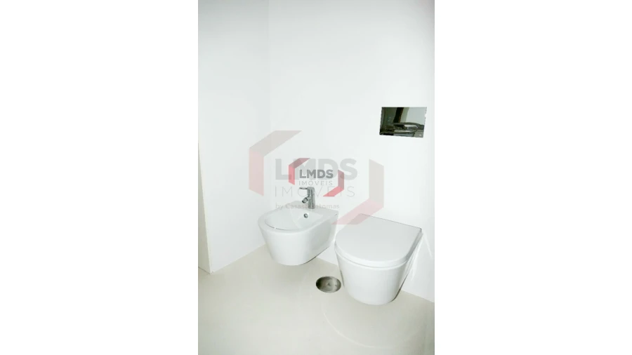 Apartamento T0 para Venda em Cedofeita, Santo Ildefonso, Sé, Miragaia, São Nicolau e Vitória Foto 5