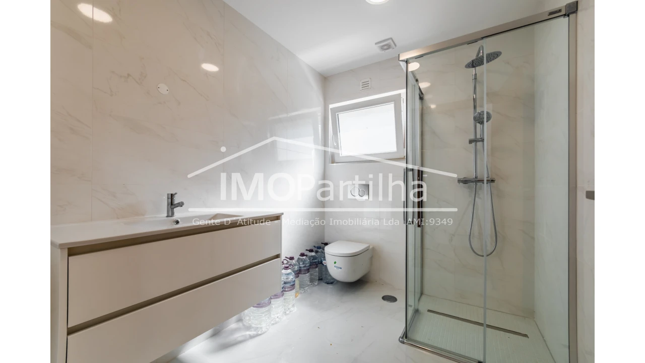 Moradia T3 para Venda em Algueirão-Mem Martins Foto 5