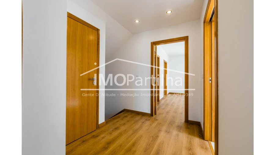 Moradia T3 para Venda em Algueirão-Mem Martins Foto 20