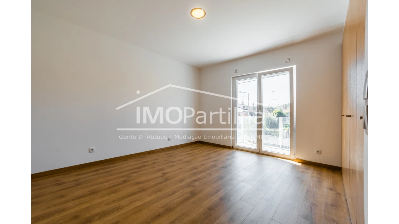 Moradia T3 para Venda em Algueirão-Mem Martins Foto 18