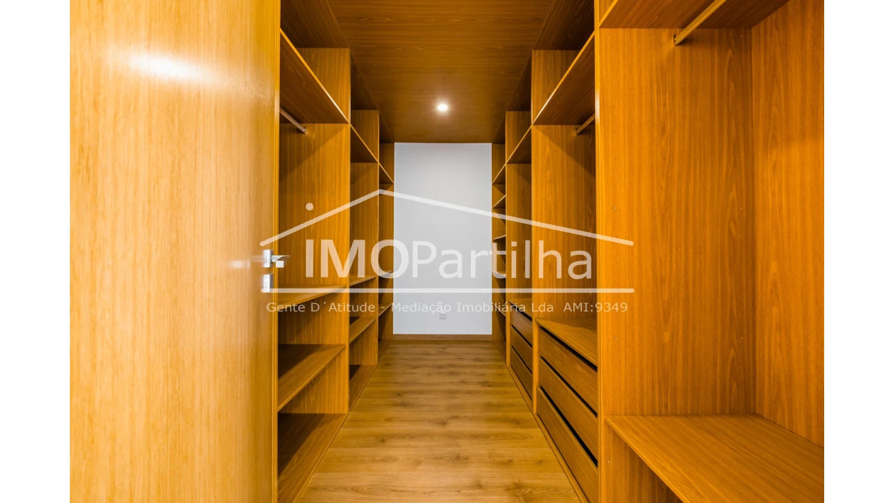 Moradia T3 para Venda em Algueirão-Mem Martins Foto 9