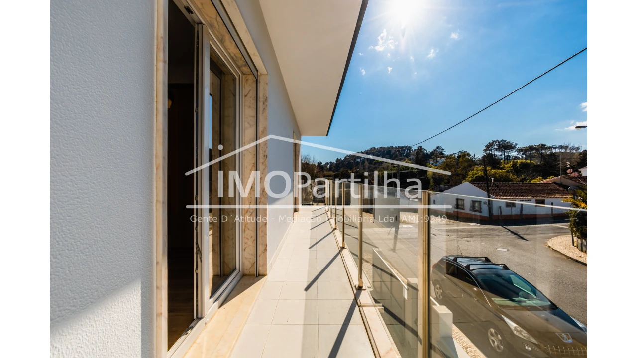Moradia T3 para Venda em Algueirão-Mem Martins Foto 17