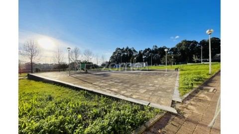 Terreno para Venda em Castêlo da Maia