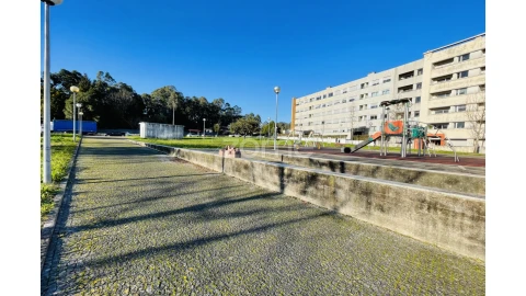 Terreno para Venda em Castêlo da Maia