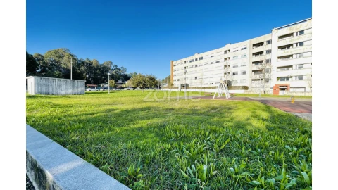 Terreno para Venda em Castêlo da Maia