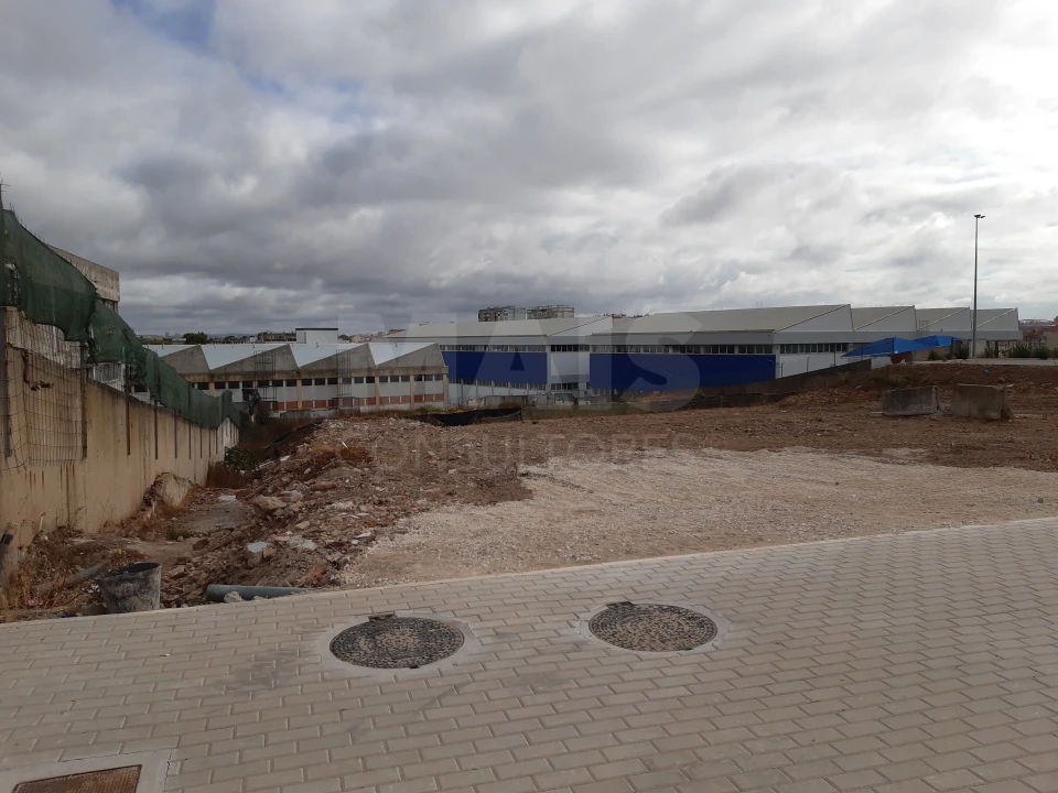 Terreno para Venda em Falagueira-Venda Nova Foto 3