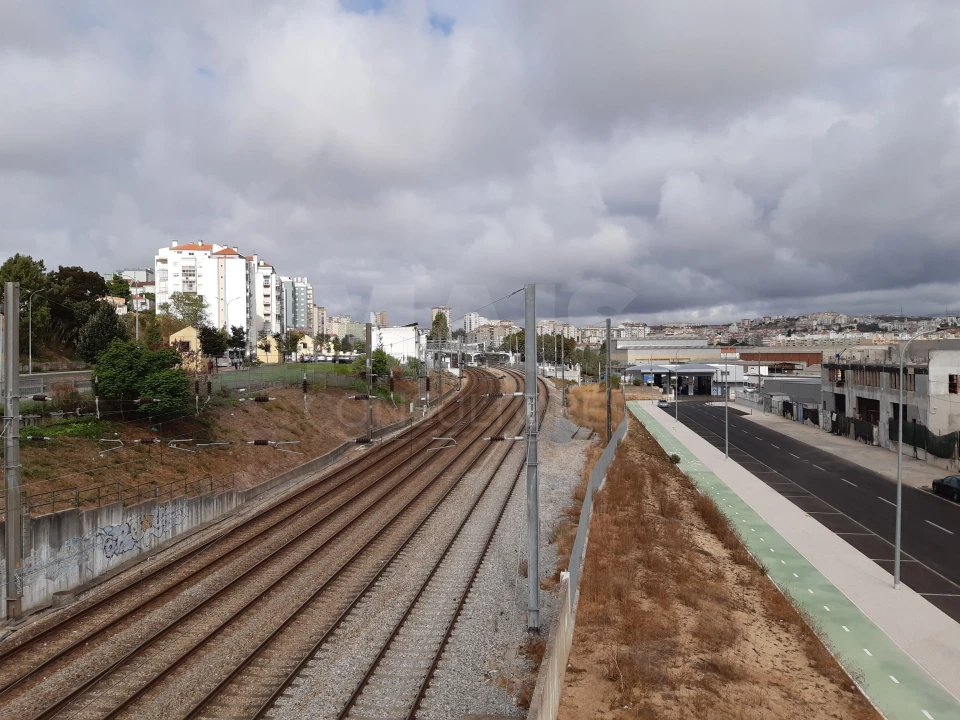 Terreno para Venda em Falagueira-Venda Nova Foto 6