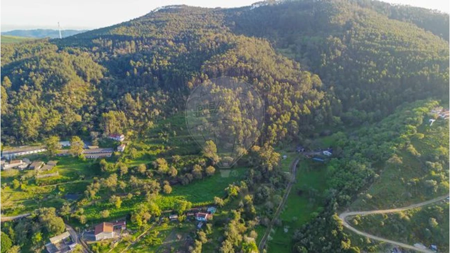 Terreno para Venda em Venda do Pinheiro e Santo Estêvão das Galés Foto 3