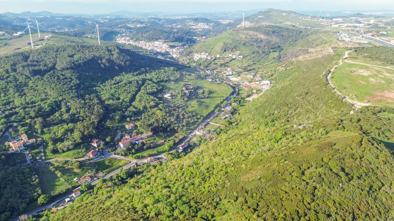 Terreno para Venda em Lousa Foto 3
