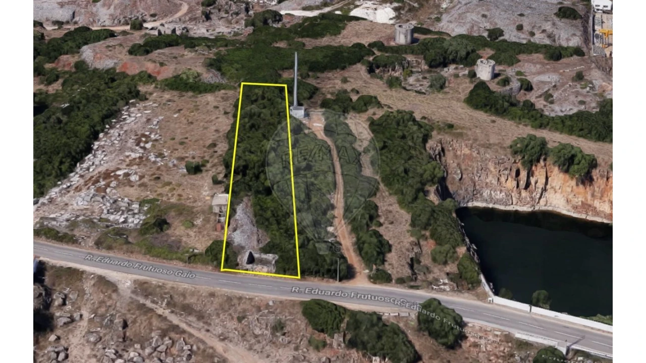 Terreno para Venda em Almargem do Bispo, Pêro Pinheiro e Montelavar Foto 6