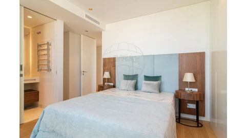 Apartamento T3 para Venda em Parque das Nações