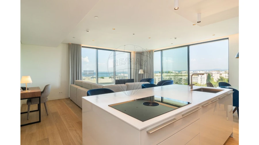 Apartamento T3 para Venda em Parque das Nações Foto 43