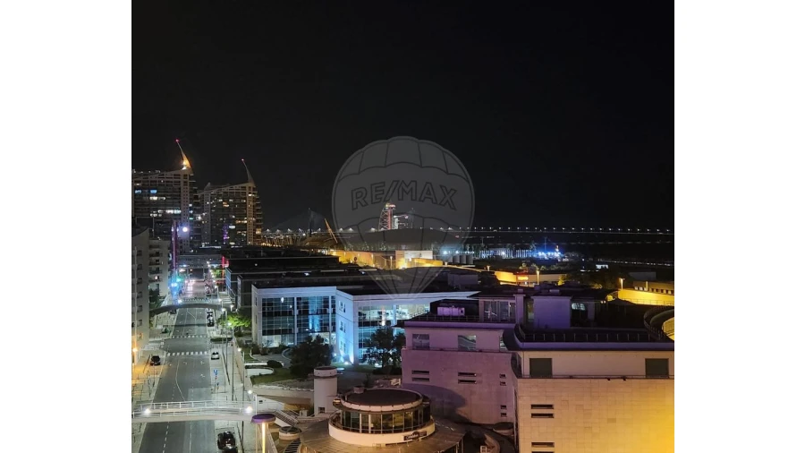 Apartamento T3 para Venda em Parque das Nações Foto 33