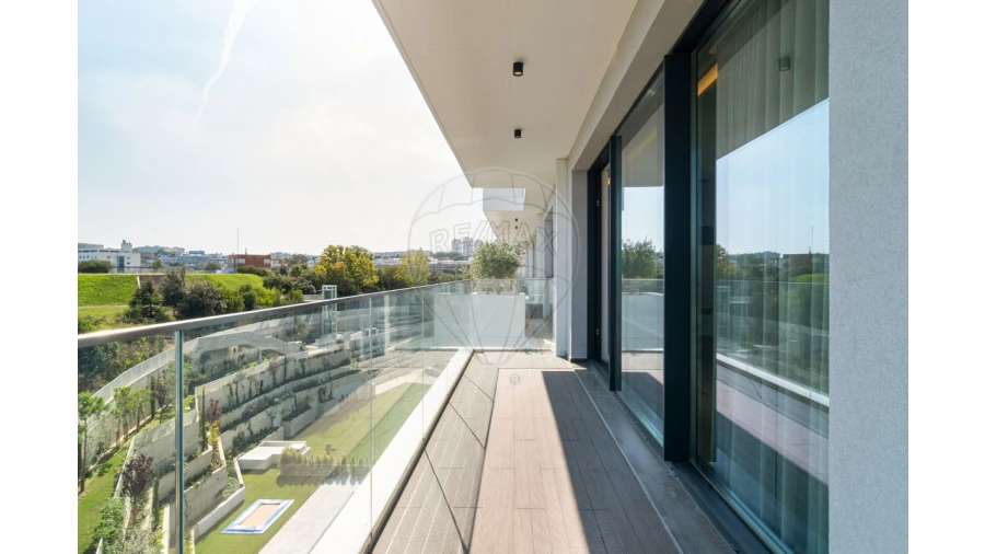 Apartamento T3 para Venda em Parque das Nações Foto 17