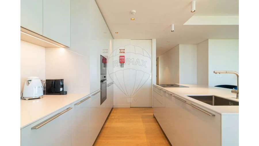 Apartamento T3 para Venda em Parque das Nações Foto 5