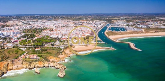 Moradia T4 para Venda em Lagos (São Sebastião e Santa Maria)