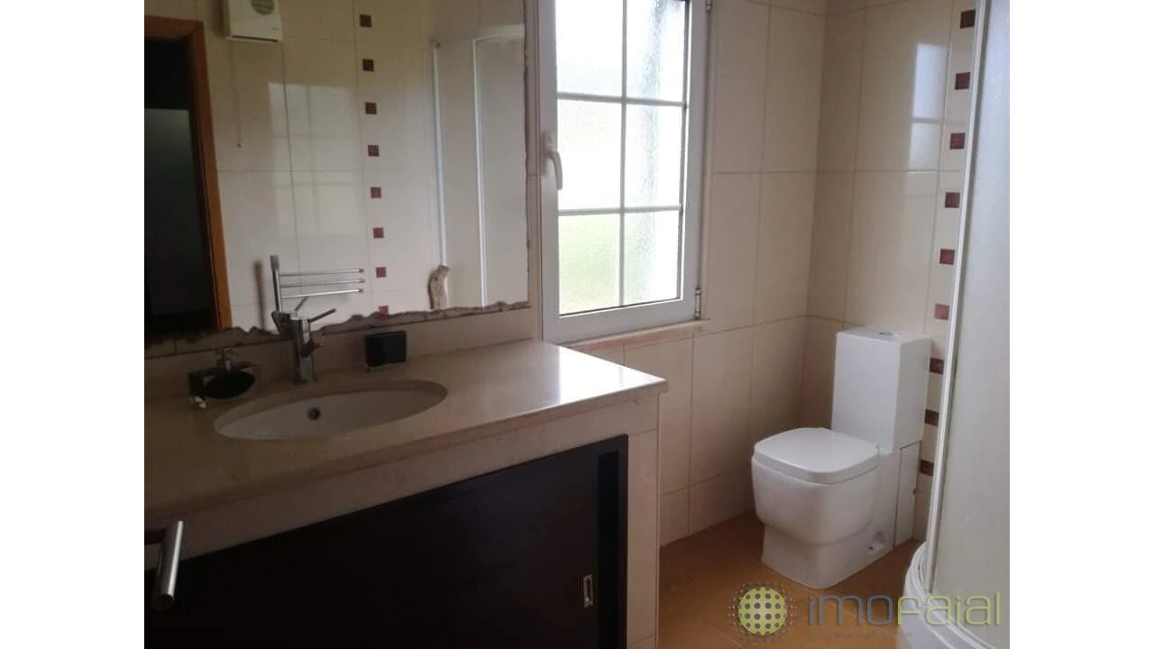 Moradia T3 para Venda em Pedro Miguel Foto 17