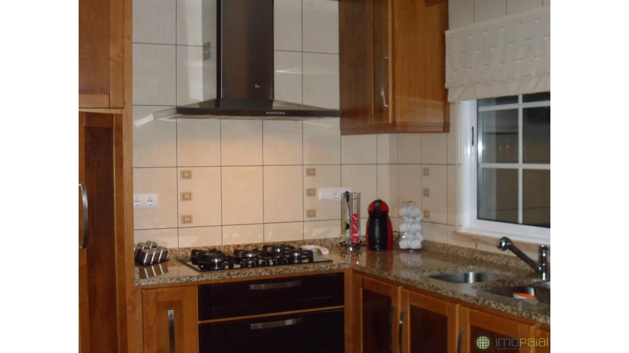 Moradia T3 para Venda em Pedro Miguel Foto 5