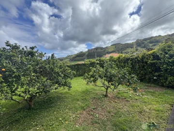 Moradia T3 para Venda em Pedro Miguel