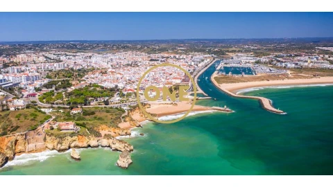 Moradia T4 para Venda em Lagos (São Sebastião e Santa Maria)