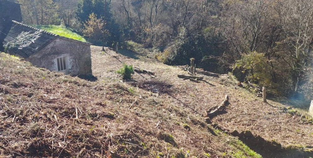 Moradia T1 para Venda em Gondarem Foto 4