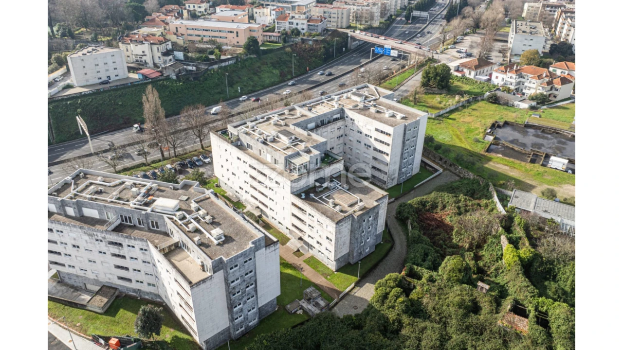Apartamento T3 para Venda em Paranhos Foto 3