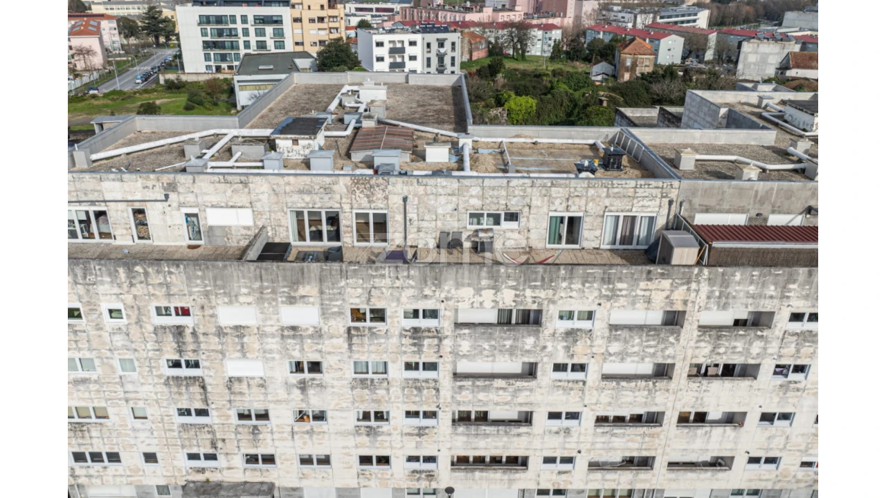 Apartamento T3 para Venda em Paranhos Foto 1