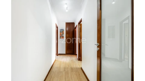 Apartamento T3 para Venda em Paranhos