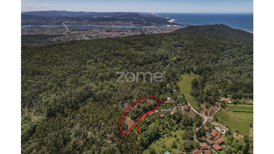 Moradia T8 para Venda em Areosa Foto 2