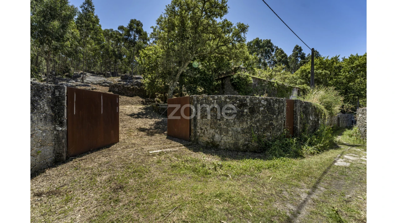 Moradia T8 para Venda em Areosa Foto 1