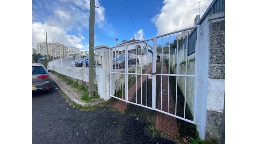 Moradia T6 para Venda em Odivelas Foto 7