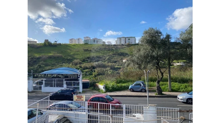 Moradia T6 para Venda em Odivelas Foto 10