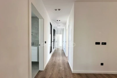 Moradia T5 para Venda em Azeitão (São Lourenço e São Simão)