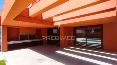 Moradia T5 para Venda em Azeitão (São Lourenço e São Simão)
