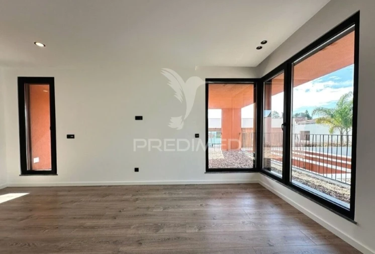 Moradia T5 para Venda em Azeitão (São Lourenço e São Simão) Foto 19