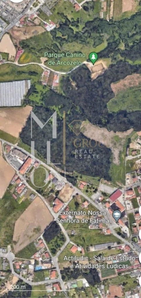 Terreno para Venda em Arcozelo