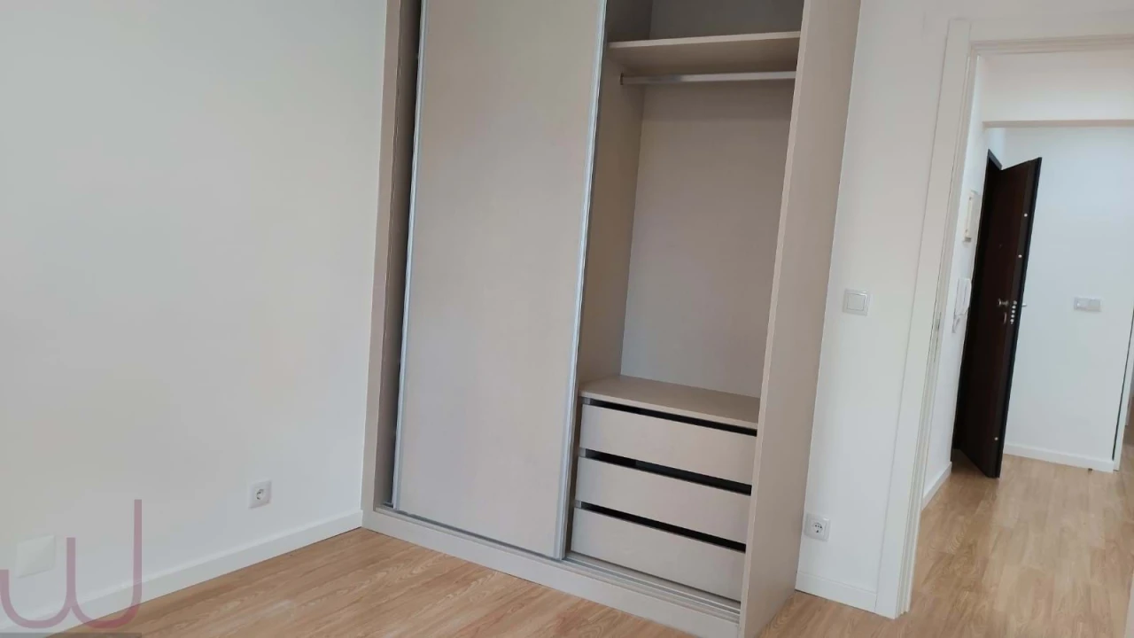 Apartamento T2 para Venda em Algueirão-Mem Martins Foto 4