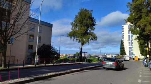 Apartamento T2 para Venda em Algueirão-Mem Martins