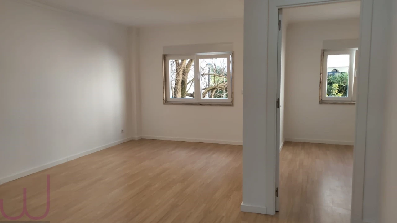 Apartamento T2 para Venda em Algueirão-Mem Martins Foto 9