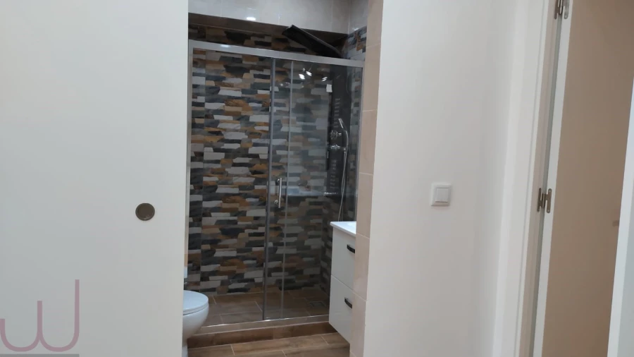 Apartamento T2 para Venda em Algueirão-Mem Martins Foto 2