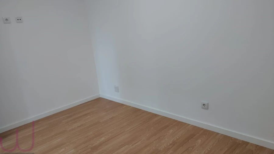 Apartamento T2 para Venda em Algueirão-Mem Martins Foto 5