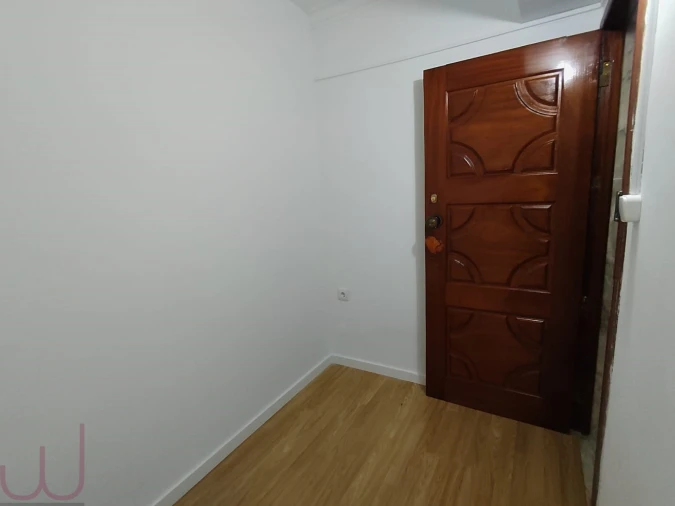 Apartamento T2 para Venda em Algueirão-Mem Martins Foto 10