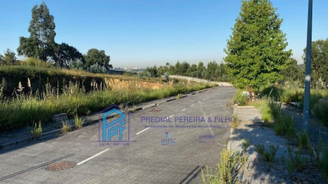 Terreno para Venda em Baguim do Monte (Rio Tinto)