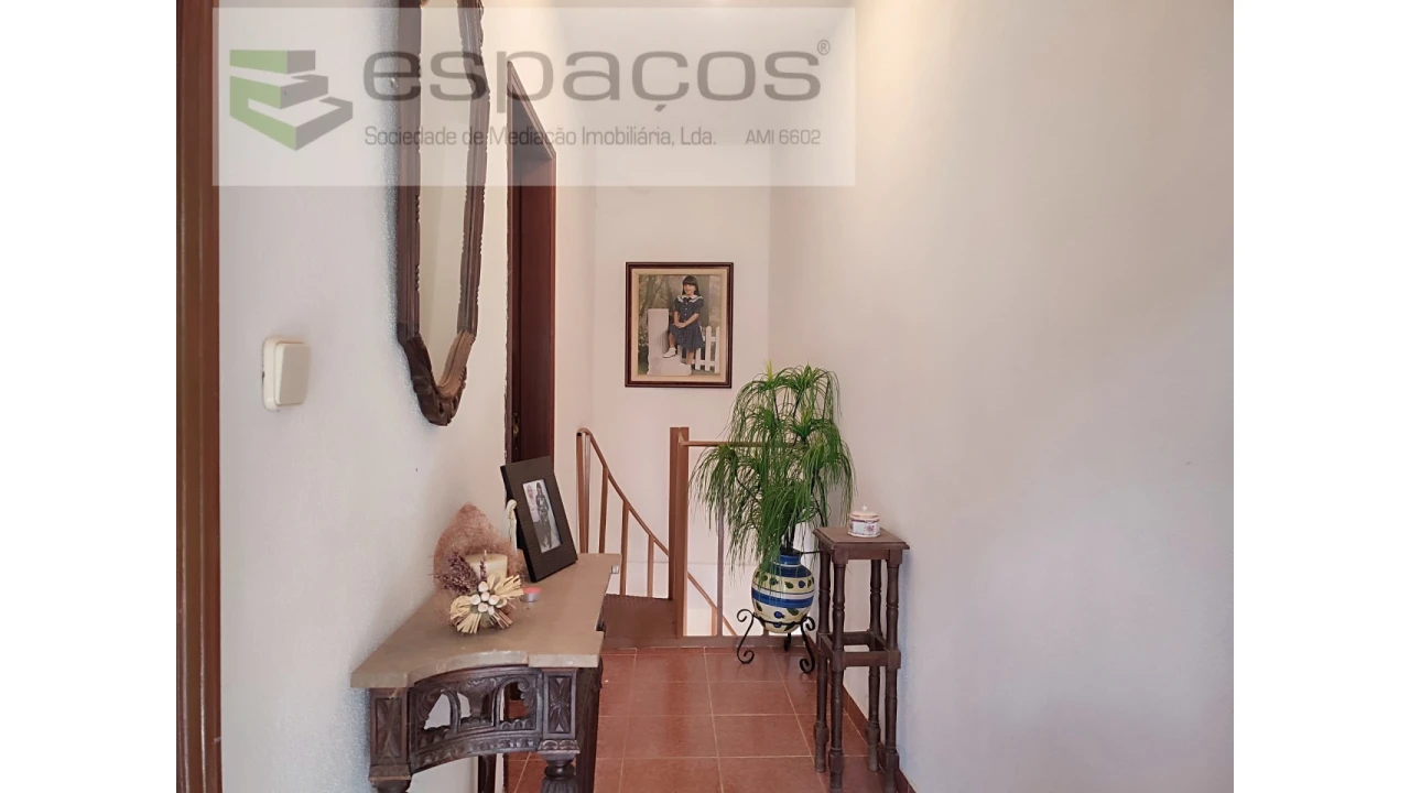 Moradia T2 para Venda em Aranhas Foto 4