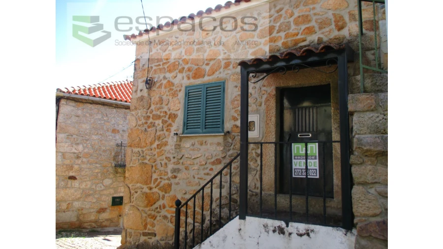 Moradia T2 para Venda em Aranhas Foto 3