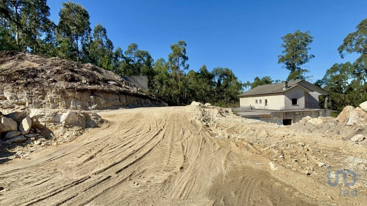 Moradia T3 para Venda em Forjães Foto 10