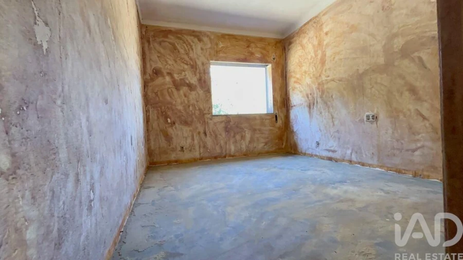 Moradia T3 para Venda em Forjães Foto 16