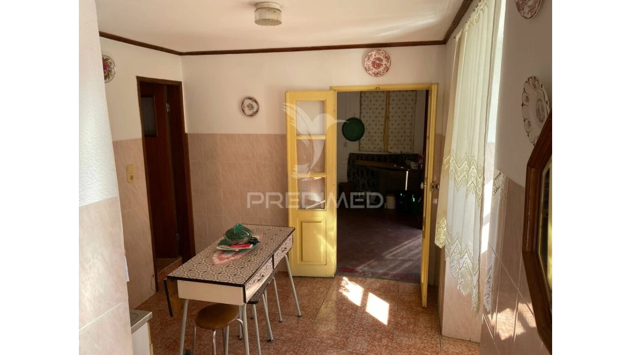 Moradia T4 para Venda em Alpalhão Foto 2