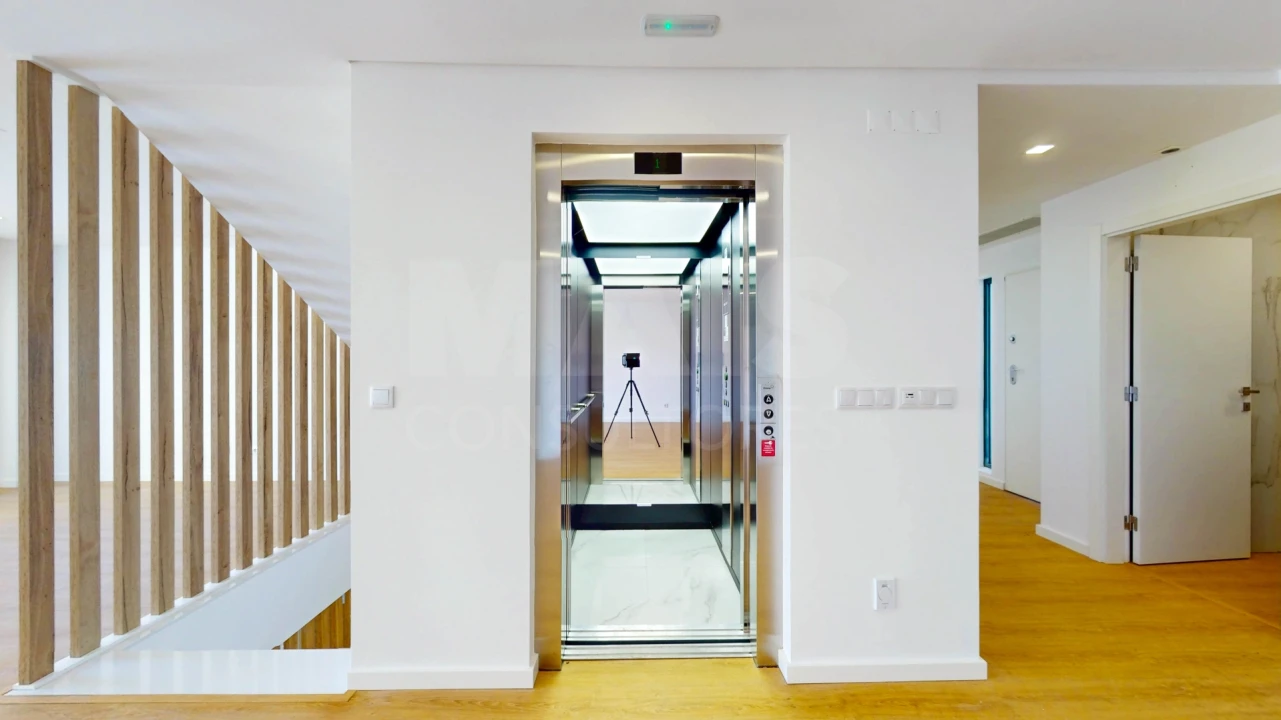 Moradia T5 para Venda em Loures Foto 5